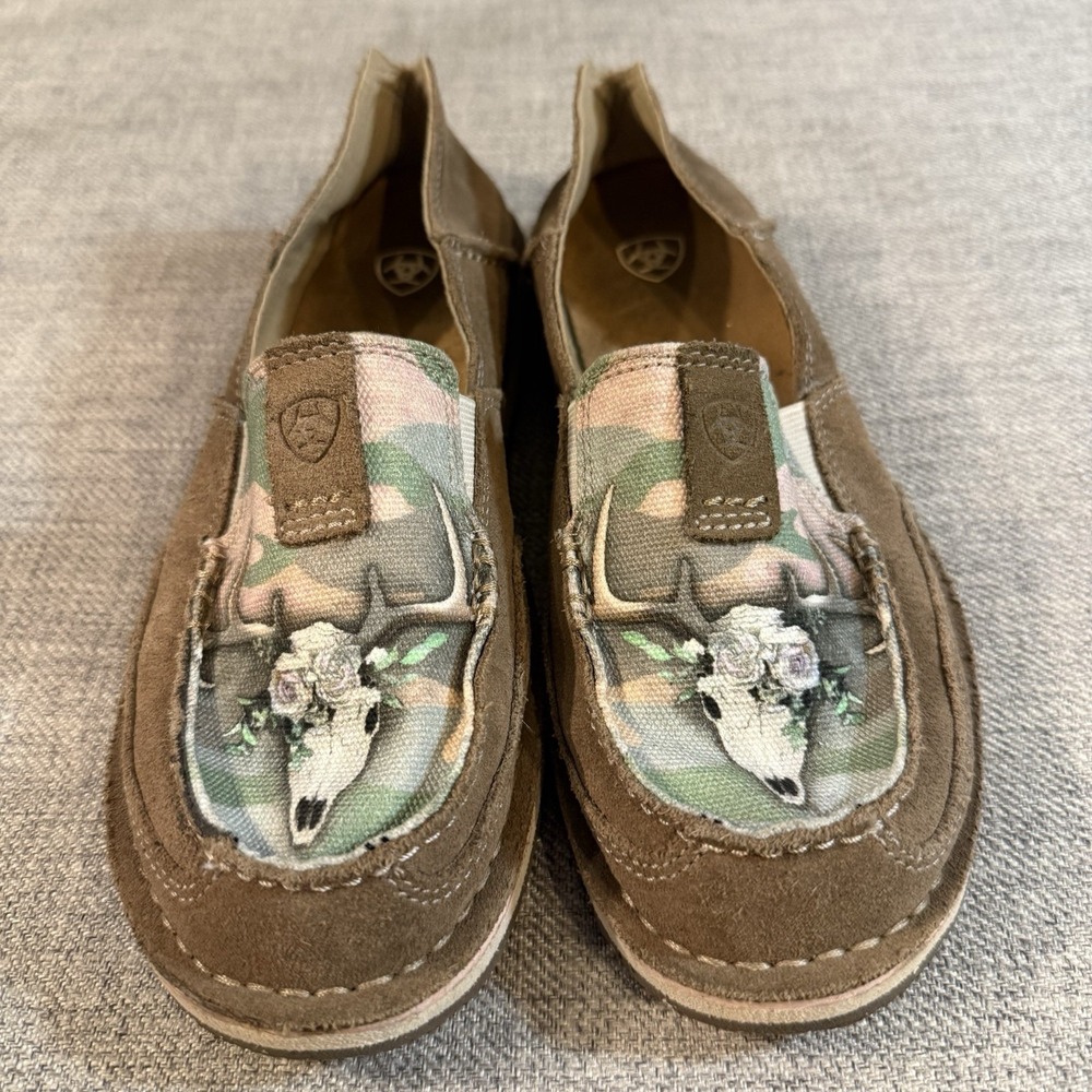 Ariat Cruiser Slip On Shoes Womens 7.5B Brown Camo Steer Skull Floral Loafers